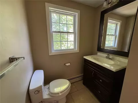8 Winthrop Rd, Warwick, RI 02888 photo 22