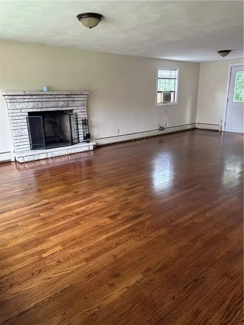 8 Winthrop Rd, Warwick, RI 02888 photo 8