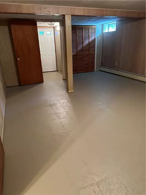 8 Winthrop Rd, Warwick, RI 02888 photo 23