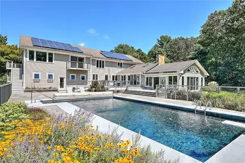 64 Riverview Dr, Westport, MA 02790