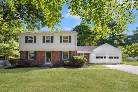 8 White Pine Dr, Cumberland, RI 02864