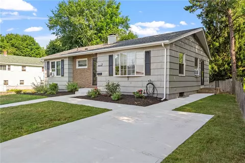 Exterior - 9 Poplar St, Woonsocket, RI 02895 photo 3 of 7