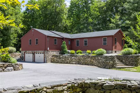 62 Cranberry Ridge Rd, Glocester, RI 02857