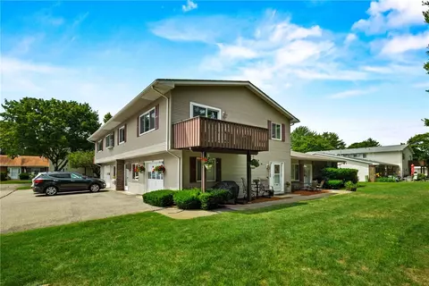 Exterior - 332 Chatham Cir, Warwick, RI 02886 photo 6 of 7