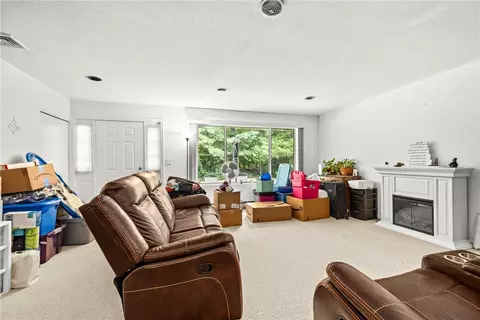 Living - 332 Chatham Cir, Warwick, RI 02886 photo 1 of 1