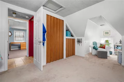 Entry Way - 280 Nursery Ave, Woonsocket, RI 02895 photo 2 of 2