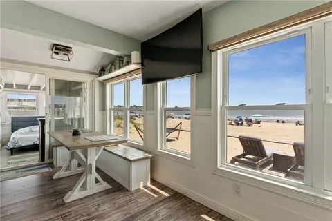 175 Bonnet Point Rd #LIV4, Narragansett, RI 02882
