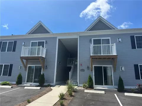 11 Gray Coach Ln #1105, Cranston, RI 02921
