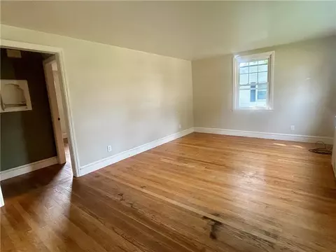 Living - 78 Natick Ave, Warwick, RI 02886 photo 3 of 5
