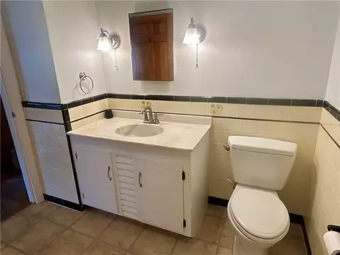 Bath - 78 Natick Ave, Warwick, RI 02886 photo 2 of 4