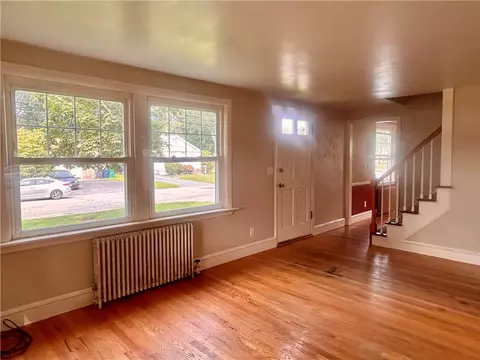 Living - 78 Natick Ave, Warwick, RI 02886 photo 1 of 5