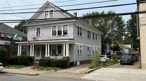497 Hartford Ave, Providence, RI 02909