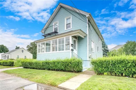 16 Winsor St, East Providence, RI 02914