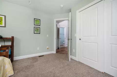 Bedroom - 62 Gauthier Dr, Woonsocket, RI 02895 photo 5 of 6