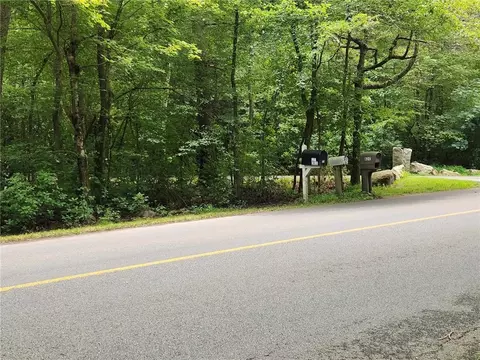 80 Long Hwy, Little Compton, RI 02837