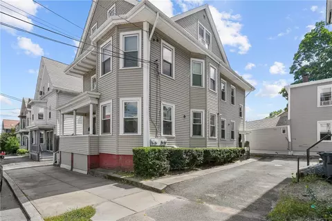 87 E Manning St, Providence, RI 02906