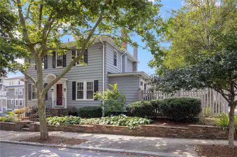 29 Savoy St, Providence, RI 02906