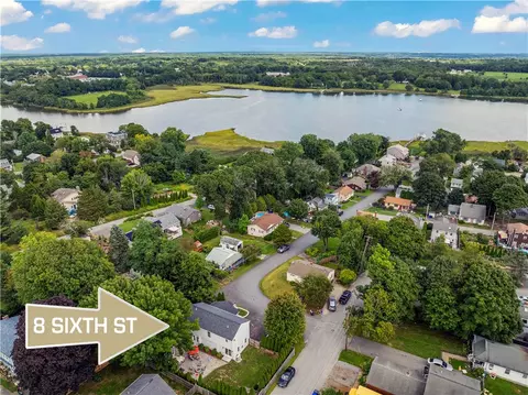 8 Sixth St, Warren, RI 02885 photo 2