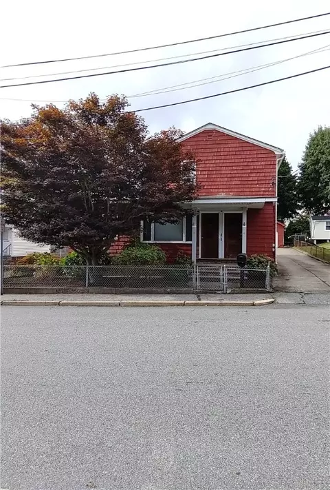 14 Carpenter St, Cumberland, RI 02864