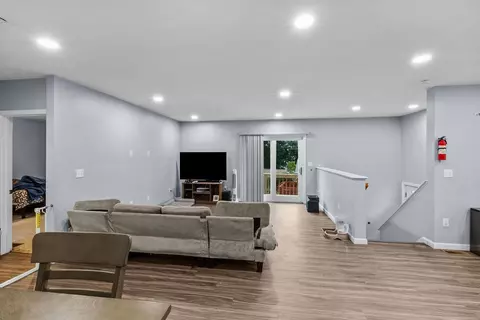 201 Transit St, Woonsocket, RI 02895 photo 14