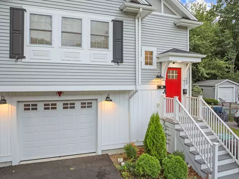 201 Transit St, Woonsocket, RI 02895 photo 8