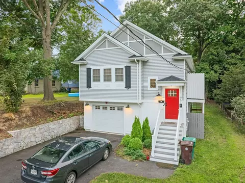 201 Transit St, Woonsocket, RI 02895 photo 2