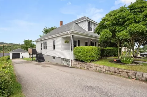 20 Batterson Ave, Westerly, RI 02891 photo 2