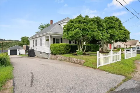 20 Batterson Ave, Westerly, RI 02891
