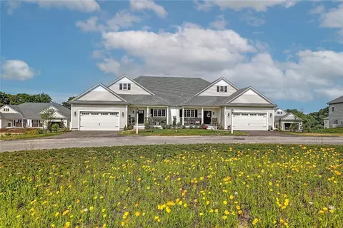 121 Joseph Ct #3, North Kingstown, RI 02852