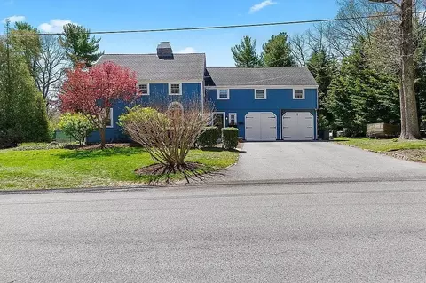 132 Windermere Way, Warwick, RI 02886