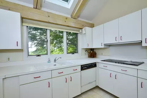 40 W Main Rd, Little Compton, RI 02837 photo 8