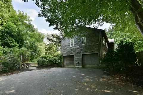 40 W Main Rd, Little Compton, RI 02837 photo 2