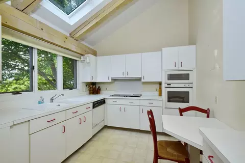 40 W Main Rd, Little Compton, RI 02837 photo 7