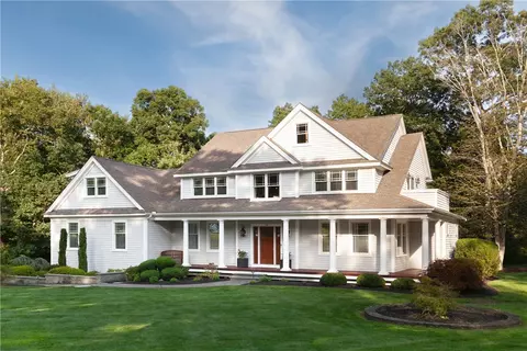 122 Mountain Laurel Ln, Tiverton, RI 02878