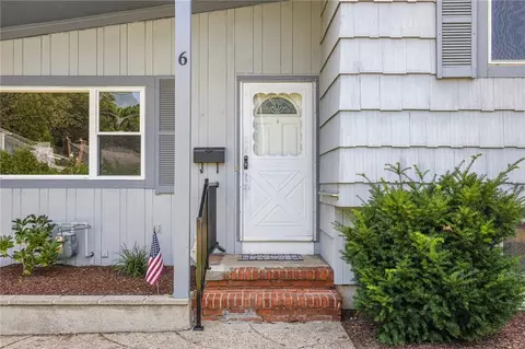 6 Shamrock Dr, Warwick, RI 02886 photo 3