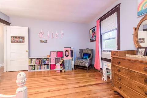 Bedroom - 22 Park Ave, Westerly, RI 02891 photo 6 of 9