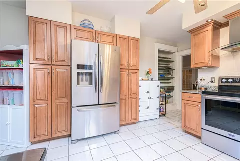Kitchen - 22 Park Ave, Westerly, RI 02891 photo 5 of 5