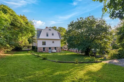 Exterior - 22 Park Ave, Westerly, RI 02891 photo 3 of 5