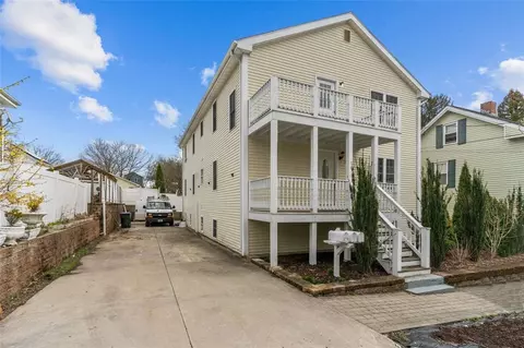 23 Vaughan St #2, Providence, RI 02904