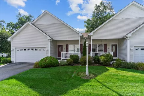 4 Asylum Rd #G, North Providence, RI 02904