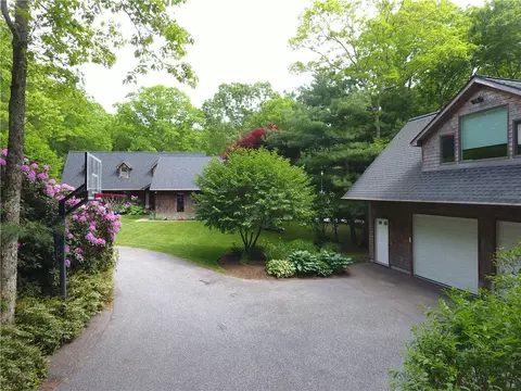 154 Purgatory Rd, Exeter, RI 02822 photo 2