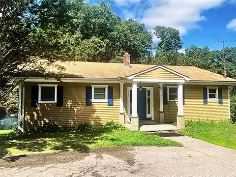 495 Lafayette Rd, North Kingstown, RI 02852
