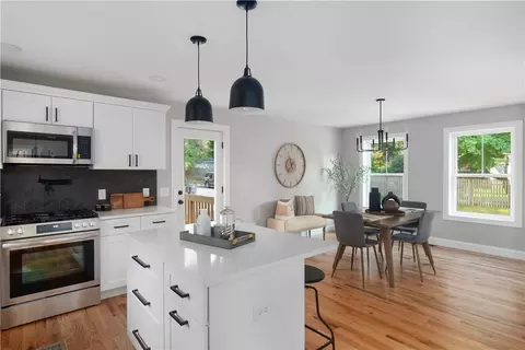 51 Harold St, Warwick, RI 02888 photo 6