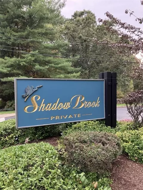 11 Shadow Brook Ln #E, Smithfield, RI 02917