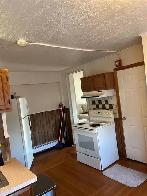 663 Bernon St, Woonsocket, RI 02895 photo 40