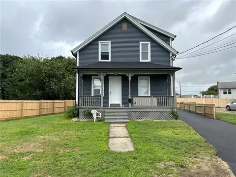 368 Kenyon Ave, Pawtucket, RI 02861