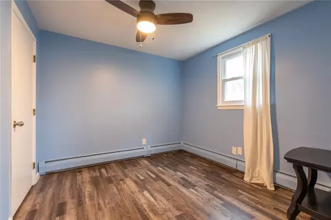 Bedroom - 5 Canfield Ct, Warwick, RI 02889 photo 1 of 7