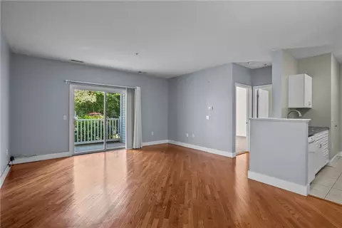 Living - 114 Mill St #101, Woonsocket, RI 02895 photo 1 of 5