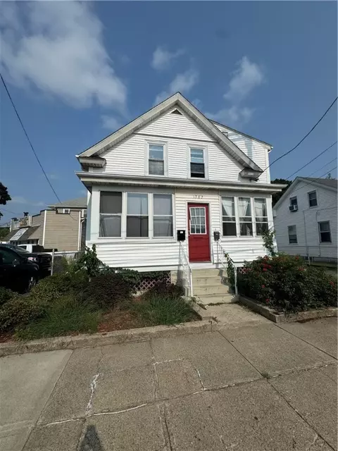 1287 High St, Central Falls, RI 02863