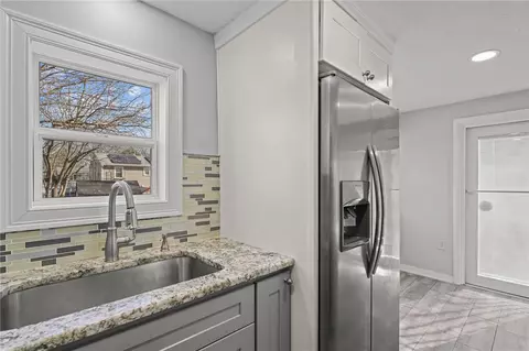 Kitchen - 104 Morse Ave, Warwick, RI 02886 photo 3 of 4